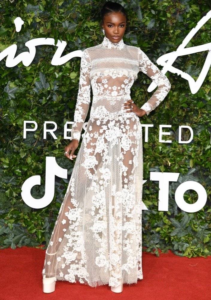 leomie anderson the fashion awards 2021