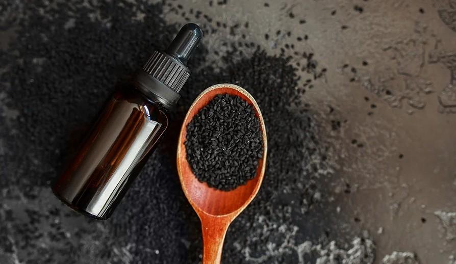 Получите 4 преимущества от масла семян черного тмина