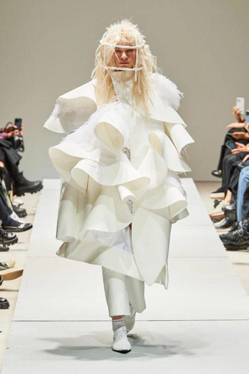 00014 comme des garcons spring 2023 ready to wear credit gorunway